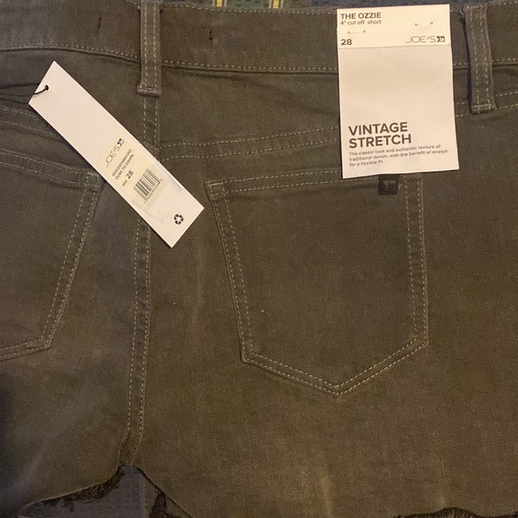 Joe’s Jeans “The Ozzie Short” - Picture 7 of 7